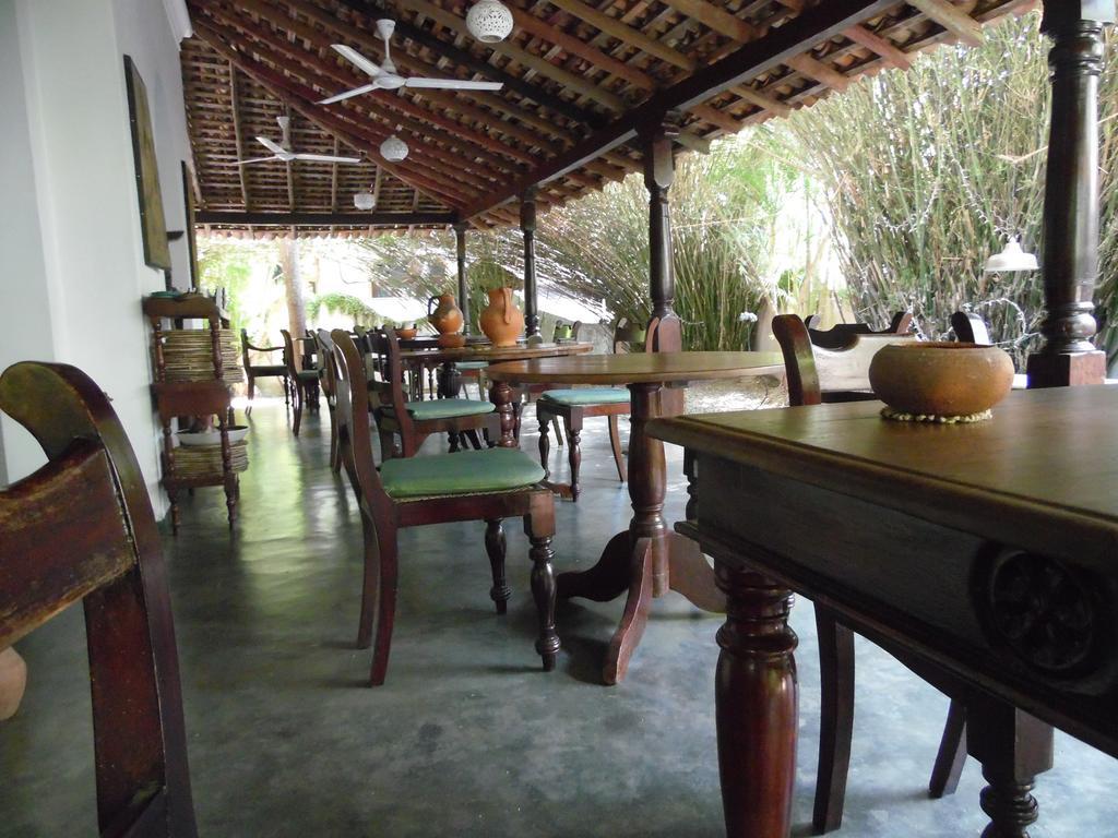 The Dream House Hotel Unawatuna Exterior photo
